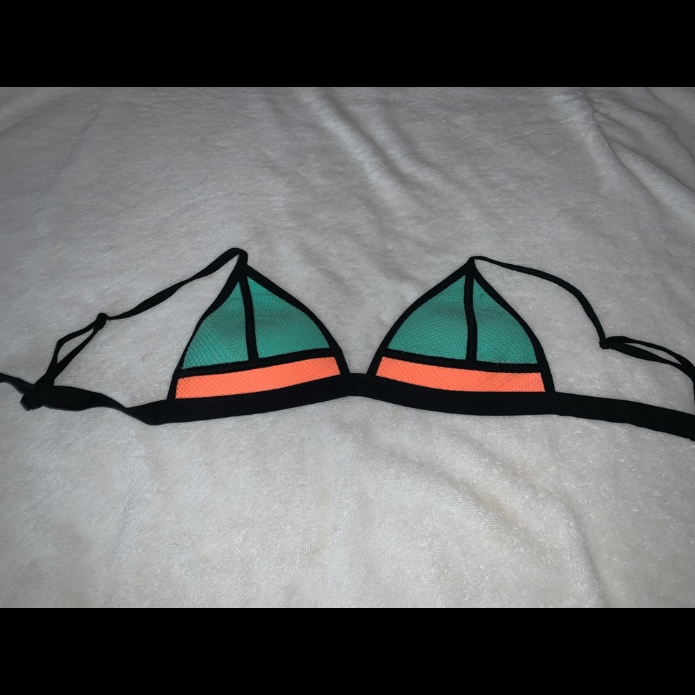 REAL triangl swim top!!